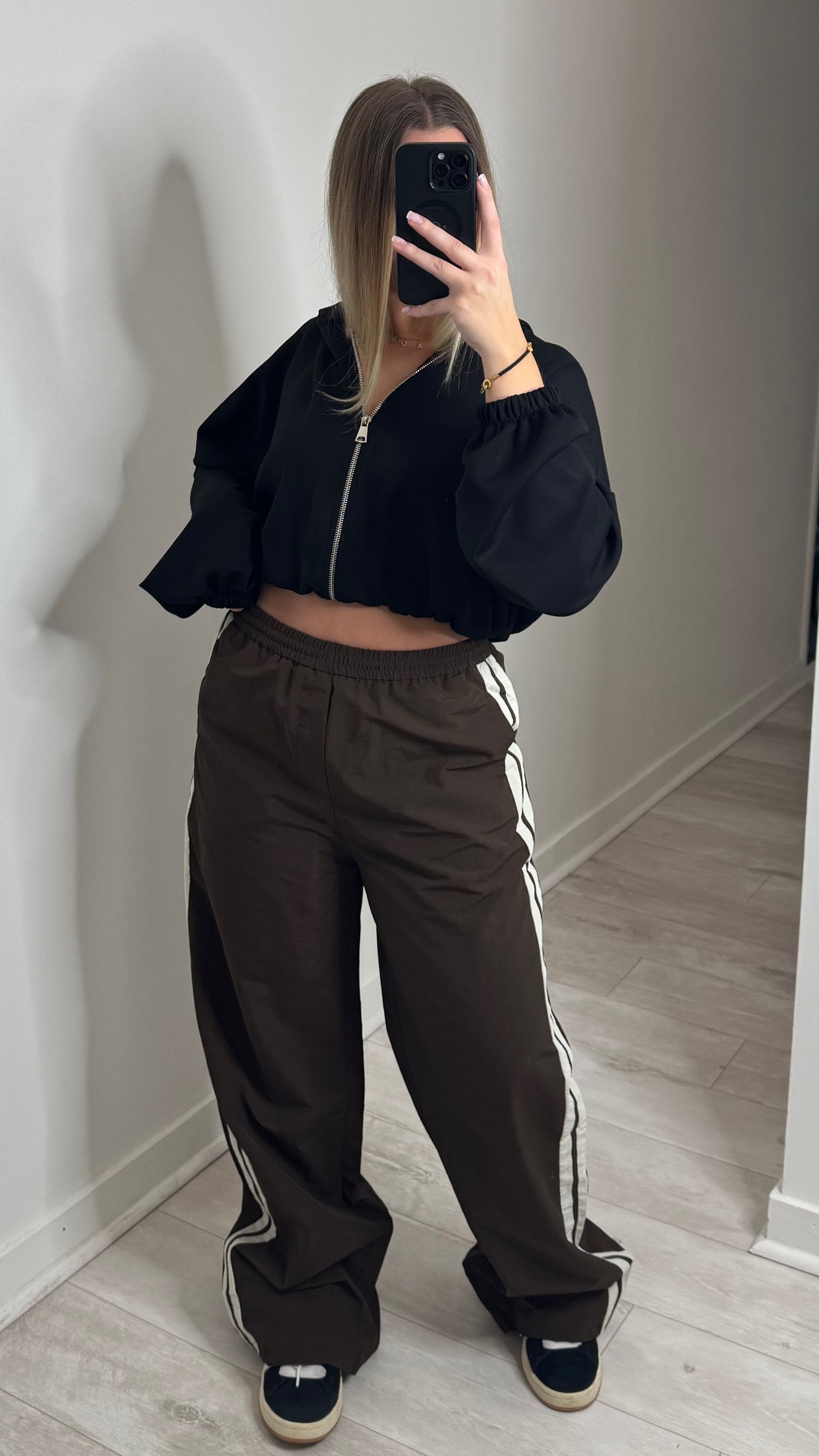 Pantalon parachute avec deux bandes - marron