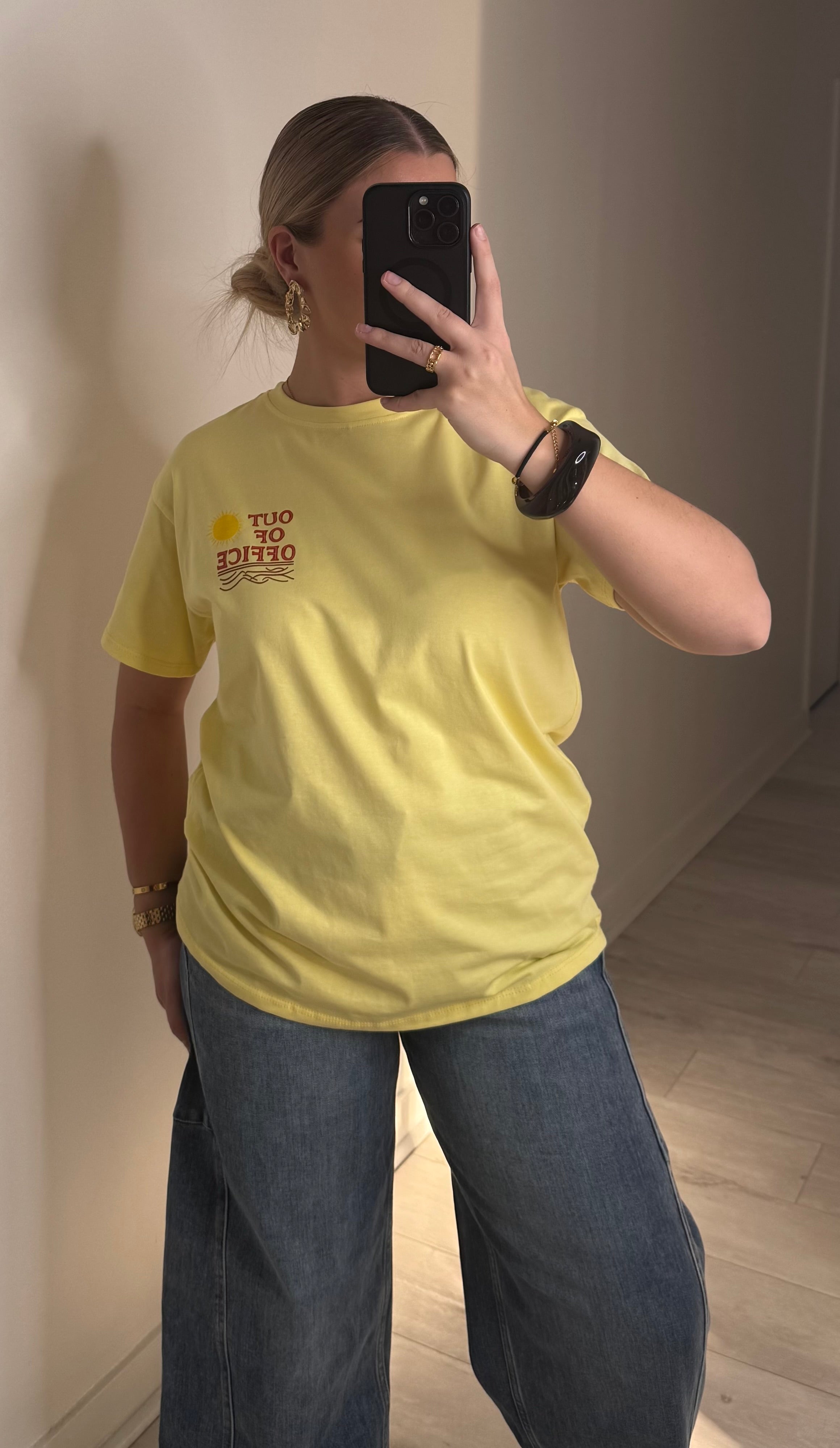 T-shirt OUT OF OFFICE - jaune
