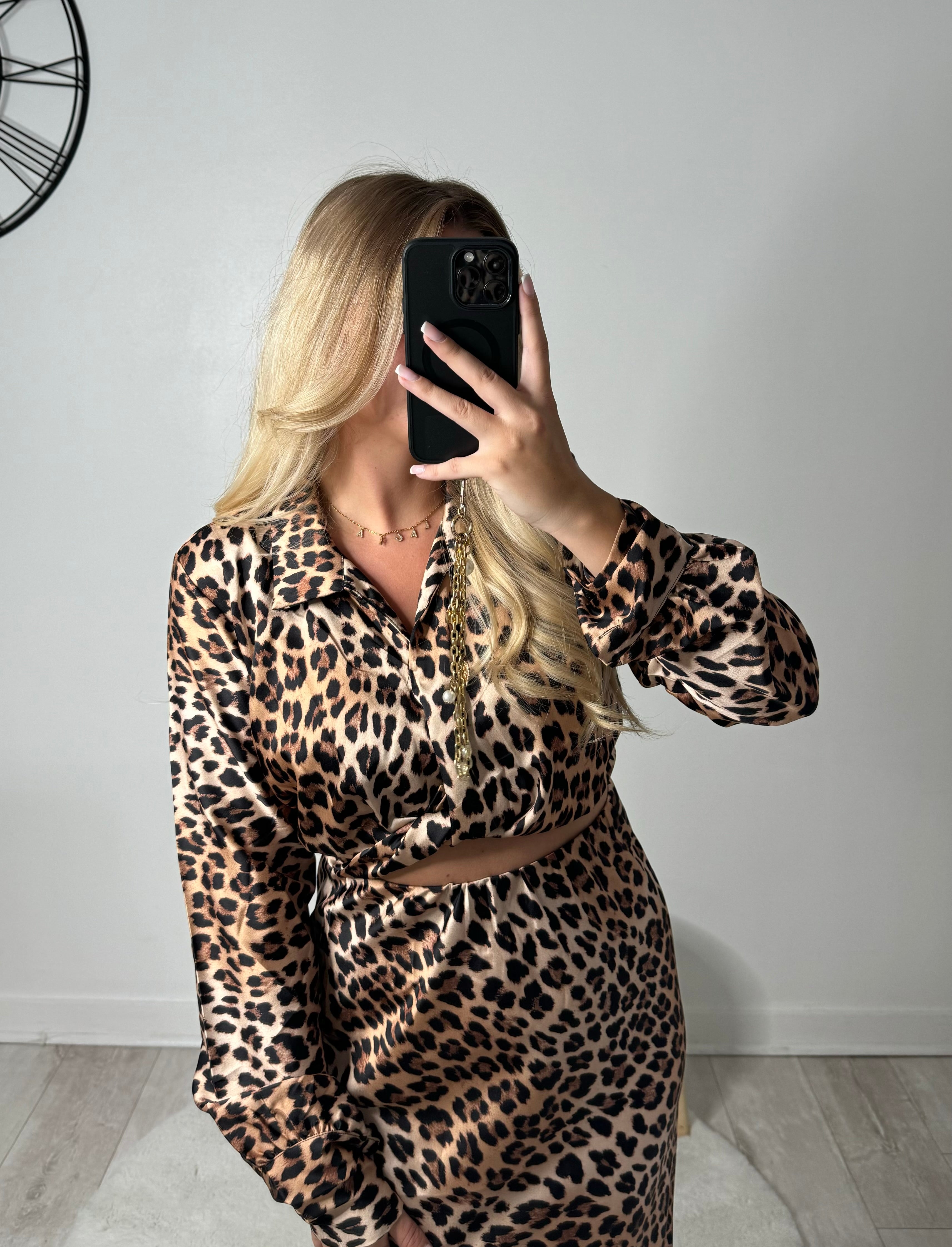 Ensemble blouse et jupe léopard